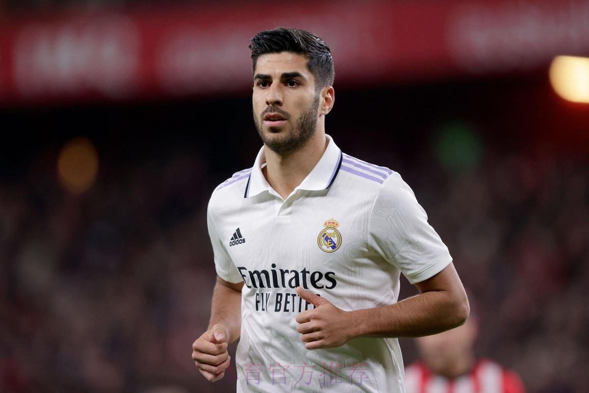 每体谈论阿森西奥的处境变化-已是皇马第四中卫